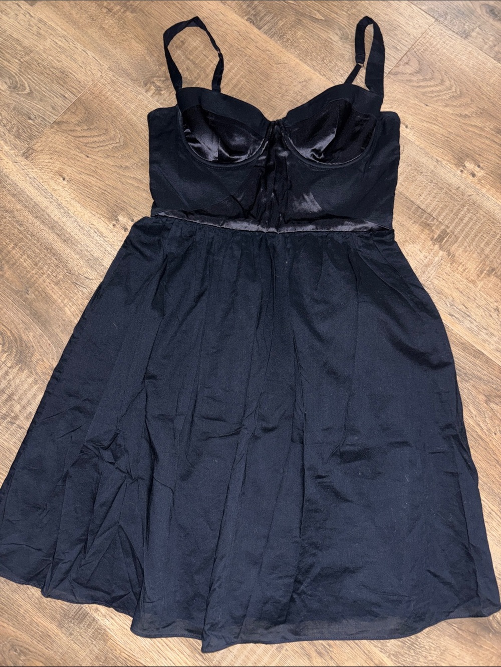Guess by Marciano Black Satin-Trim Midi Dress